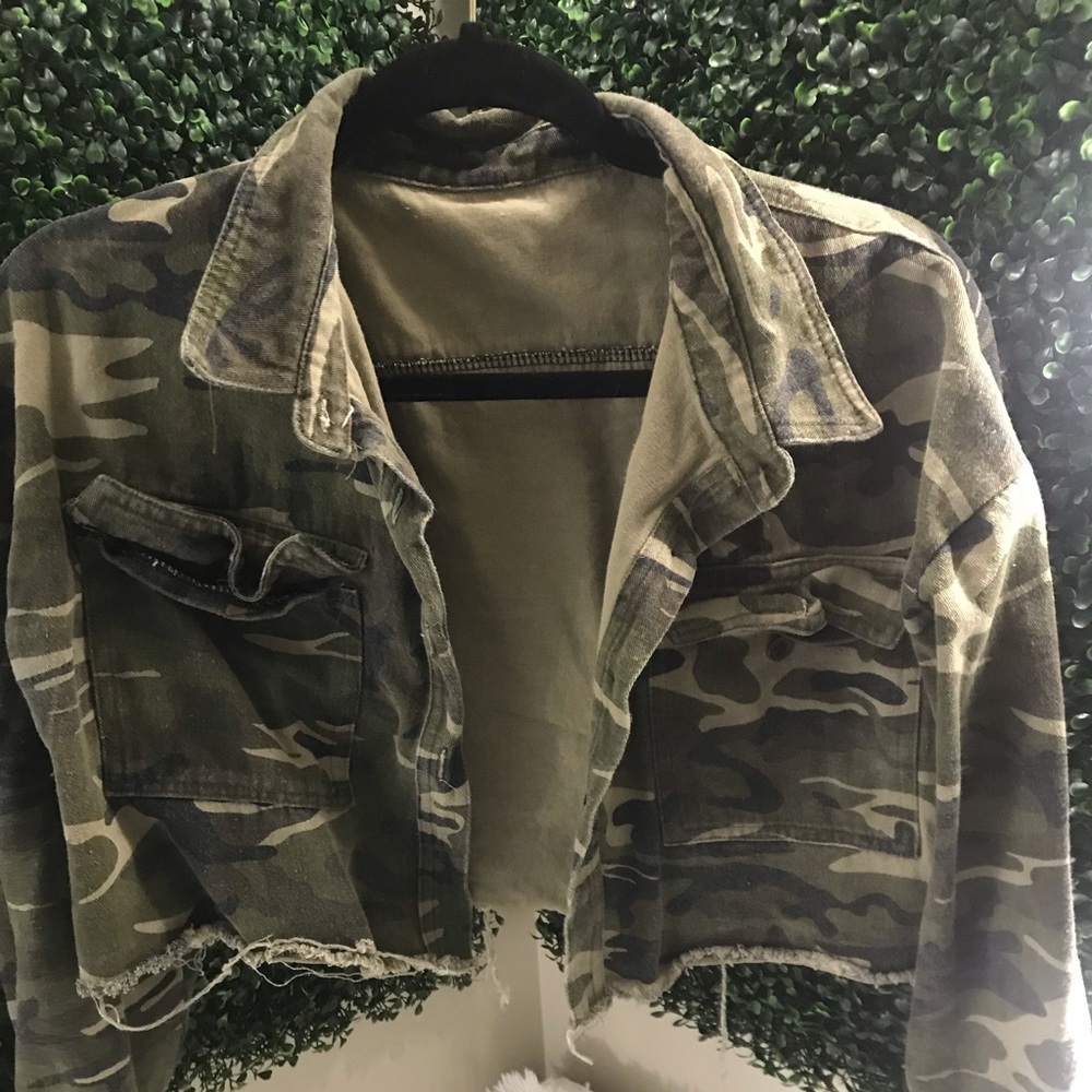 Cropped Cameo Jacket